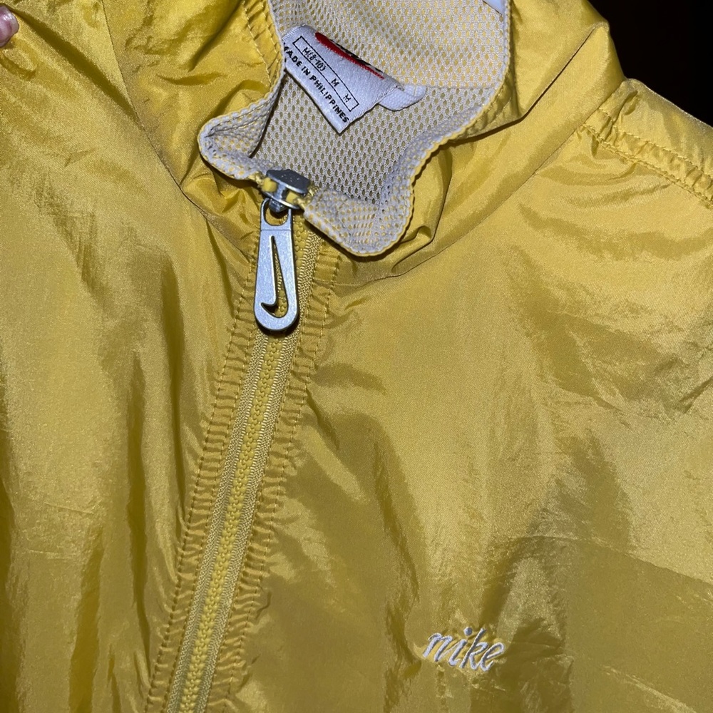 90s yellow Nike windbreaker